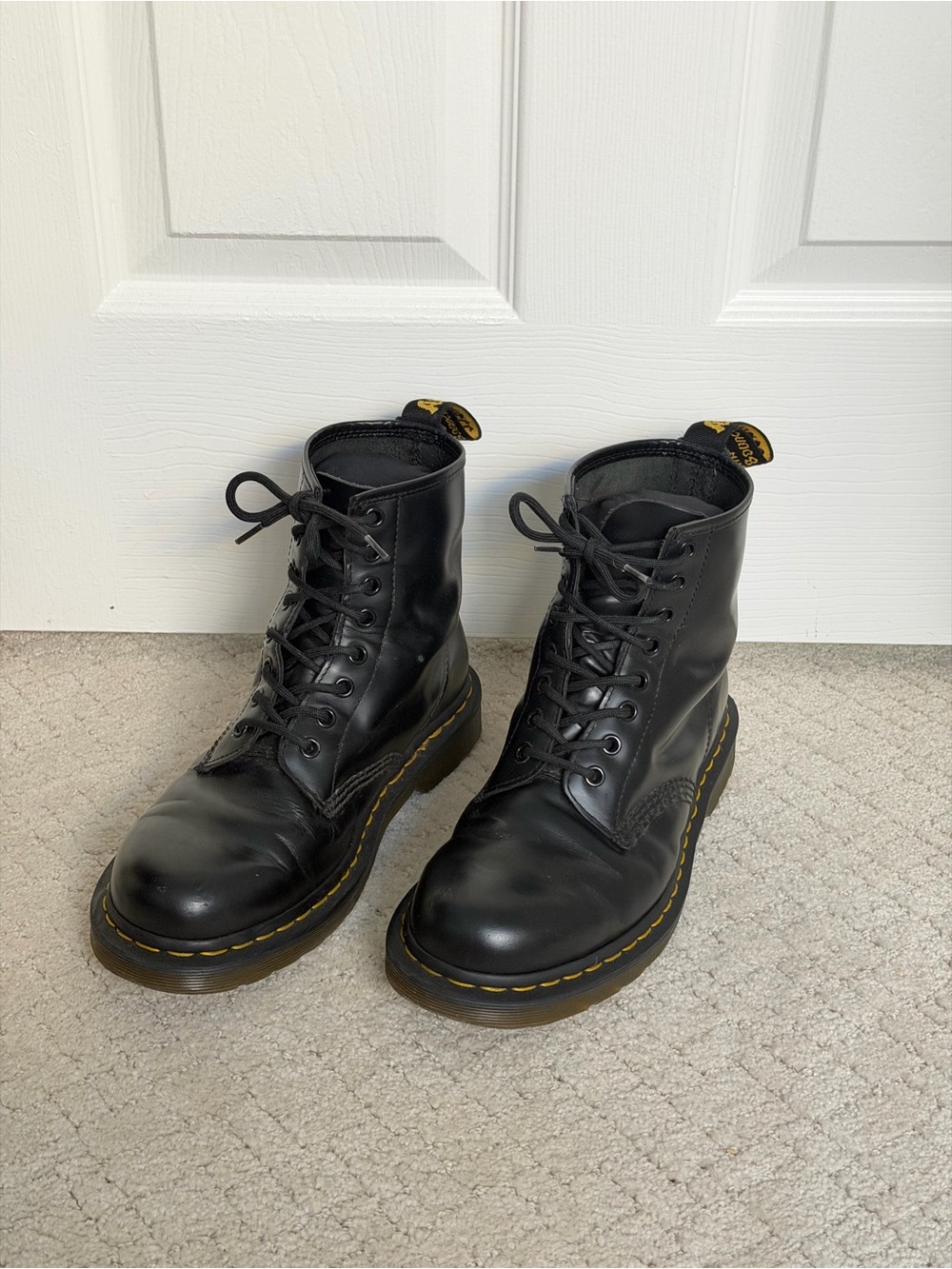 Dr. Martens 1460 Smooth Leather Lace Up Boots - Picture 3 of 15